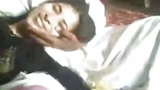 आफ्नै छोरा र श्रीमानले 'यो बुढीलाई वनमा मारेर फाल्दिउ न' भनेपछि धरधरी रुदै यी आमा (हेर्नुहोस् भिडियो)