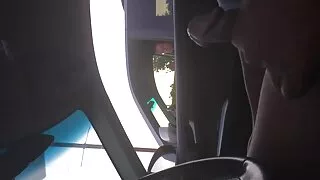 स्वादिष्ट गोरा मोजा मा एक मान्छे द्वारा कडा गडबड